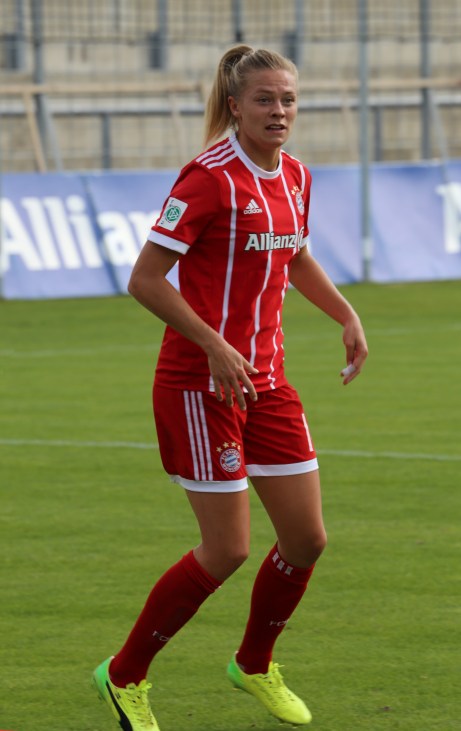 Fridolina_Rolfoe_BL_FCB_gg._1._FC_Koeln_Muenchen-3